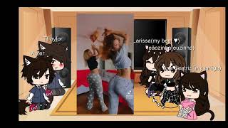 Reagindo Eu É Minhas Amigas Da Escola É Da Minha Sala De Aula