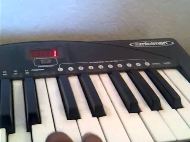 New Beat~HELP!!~ TiNo B auf YouTube ansehen New Beat~HELP!!~ TiNo B auf YouTube ansehen