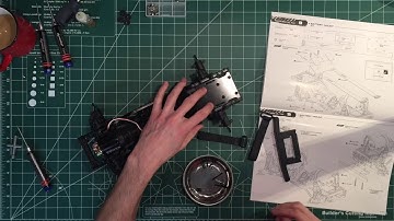 MST CFX Build Time-lapse - Part 1 / Kit + Electronics