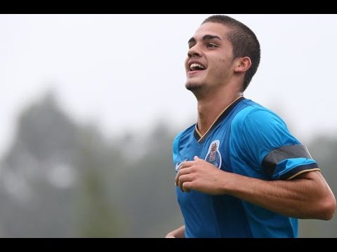 André Silva FC Porto - YouTube