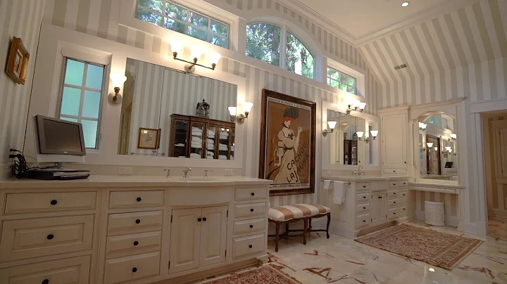 Oconomowoc Lake Estate