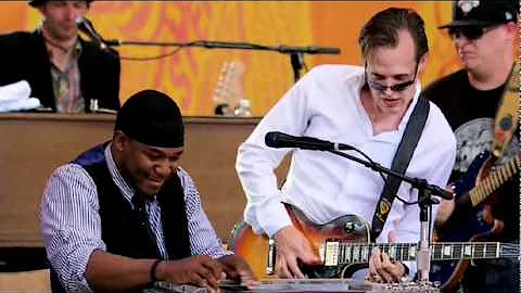 Crossroads 2010 .--4 tema Goink Down--Pino Daniele...