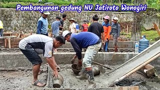 Gotong royong mbangun gedung NU jatiroto pelosok desa wonogiri