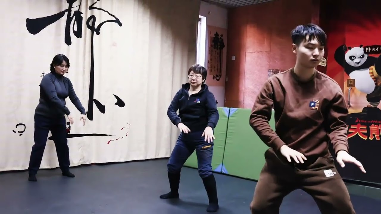 Mindful Journey: The Zen Path to Peace and Qi Flow