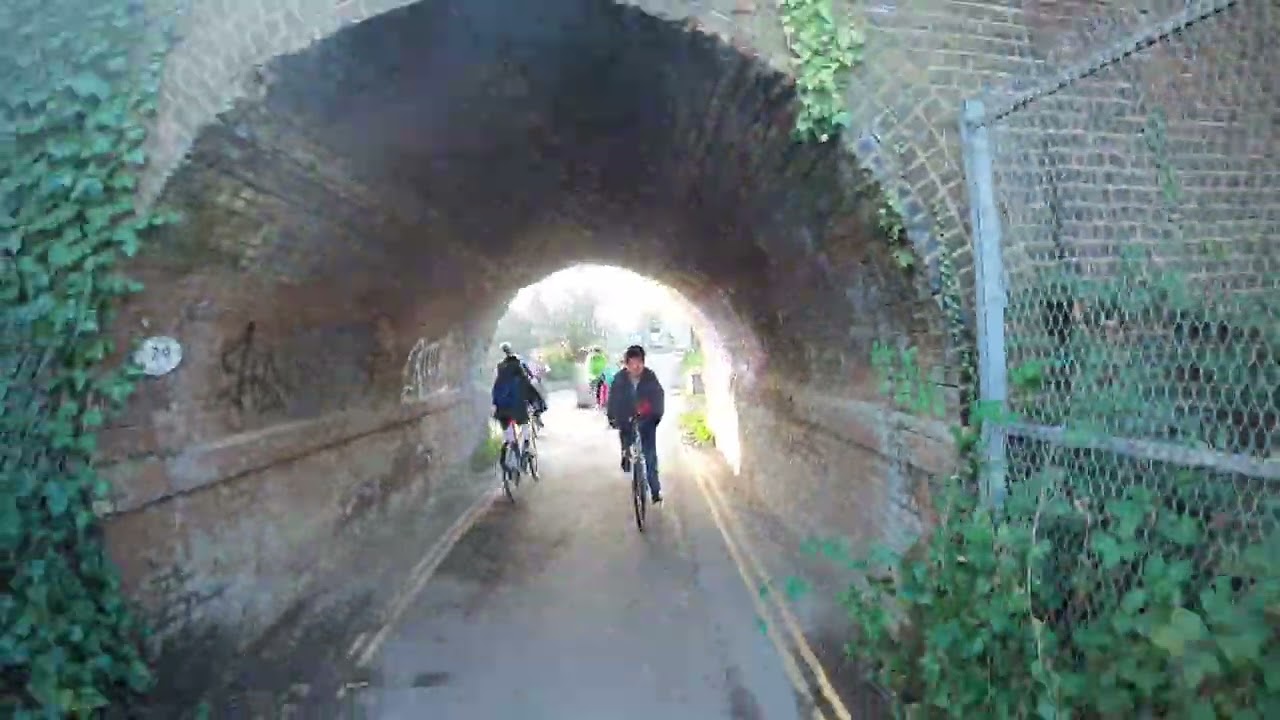 Ride along Chiswick Riverside