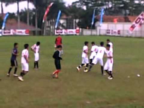 Latihan Pemanasan Persigres Geresik Sepak Bola mp4 YouTube Latihan Pemanasan Persigres Geresik Sepak Bola mp4 YouTube