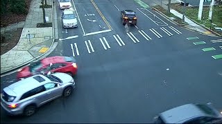 Famous Crashes caught on Seattle traffic cameras #11! Profile