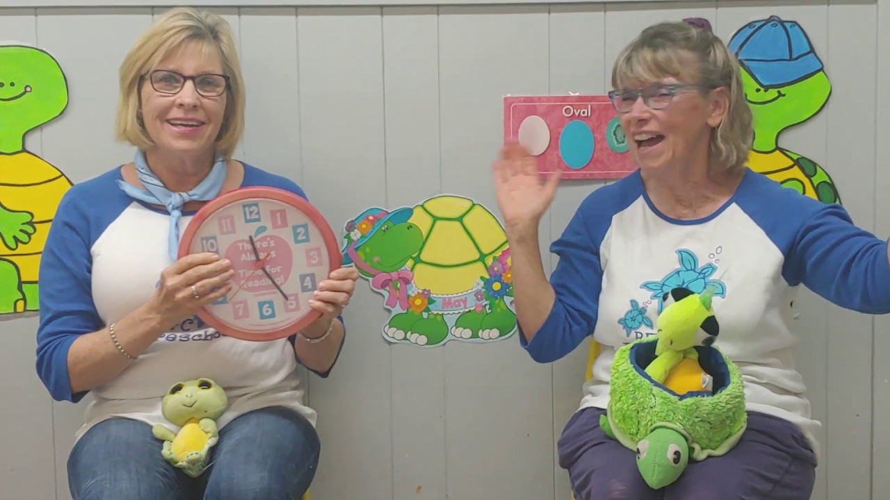 Turtle Class: Singing the turtle song 🐢