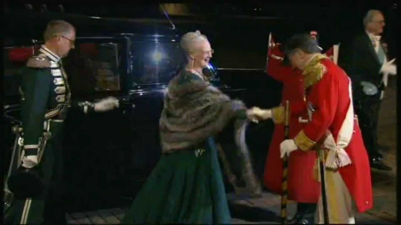 Statsbesøg: Den kongelige families ankomst