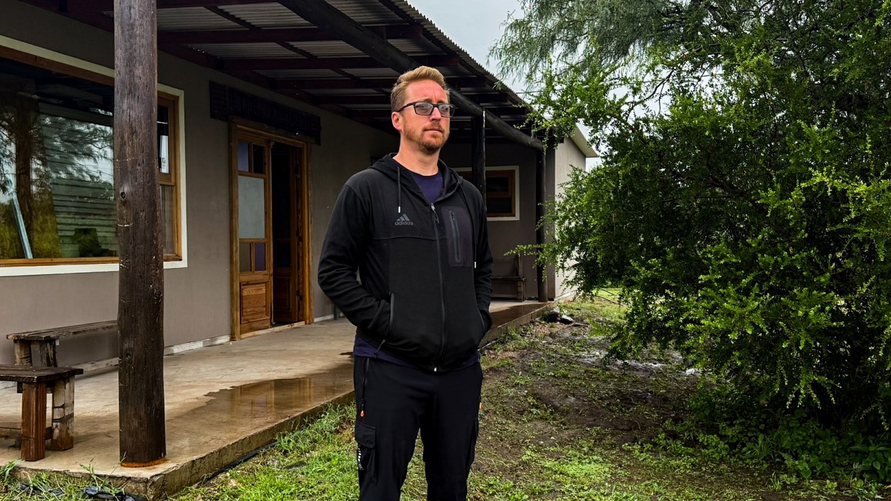 DEJÓ TODO ATRÁS PARA EMPEZAR DE CERO EN UN PEQUEÑO PUEBLO RURAL | Cortaderas, San Luis