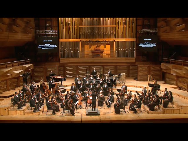 Sinfonia Nº1 - Miguel Farías / Enluis Montes Olivar conducting the OCSB