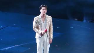241207【卡卡 HKKK 小红书】《2024爱奇艺尖叫之夜》曾舜晞唱「一人行」