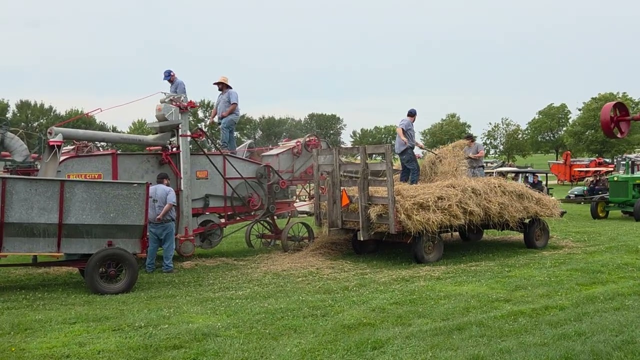 Belle City separator from the dusty side.  ( LeSueur  )