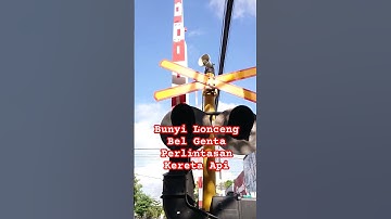 Bunyi Lonceng Bel Genta di Perlintasan Kereta Api • Kereta Api Indonesia