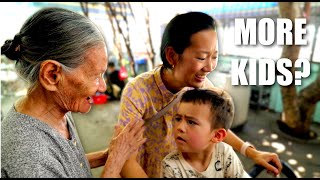 How Vietnamese People React to Her 3 Kids! Traveling Nha Trang, Vietnam 2023 by Kyle Le Dot Net 25,331 views 8 months ago 9 minutes, 50 seconds