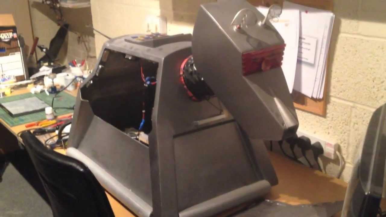 Full size 11 scale Radio Controlled K9 YouTube