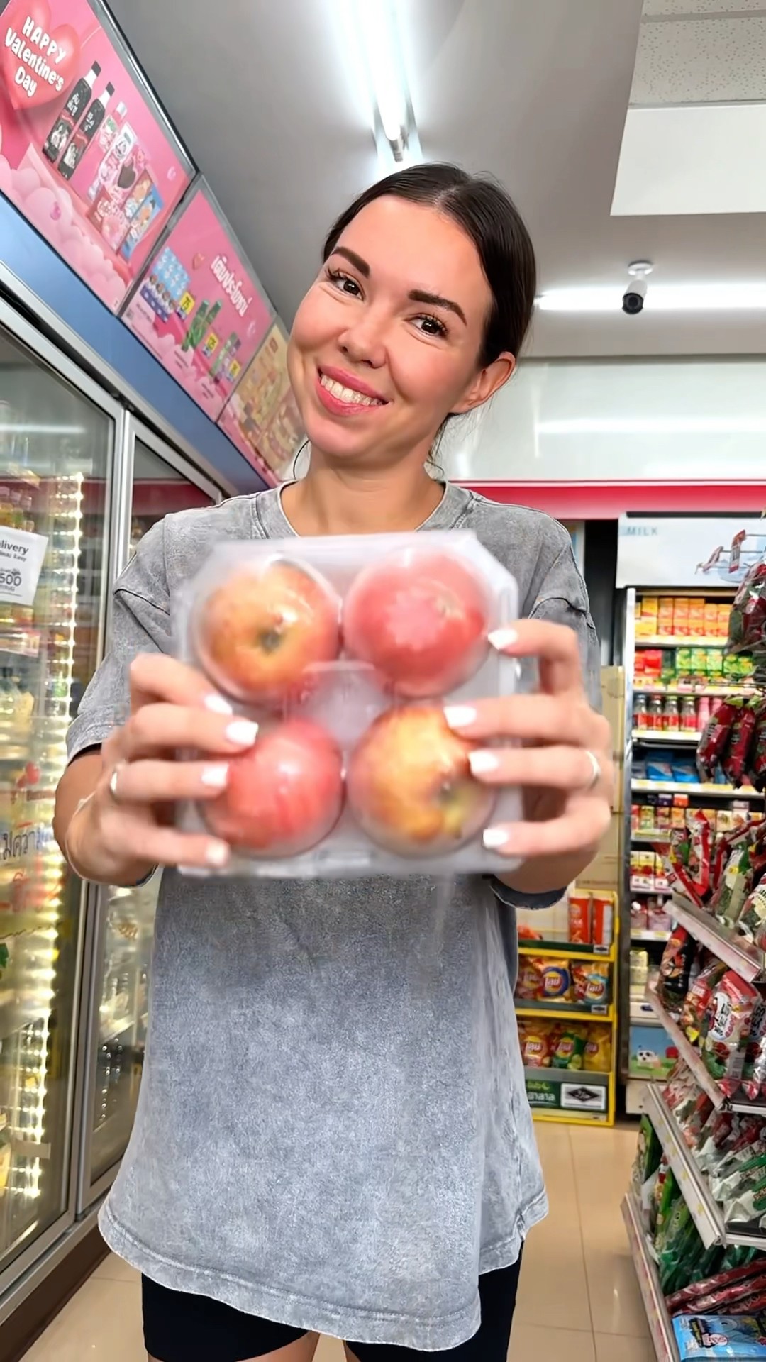 Pauline was able to settle for DONUTS ?