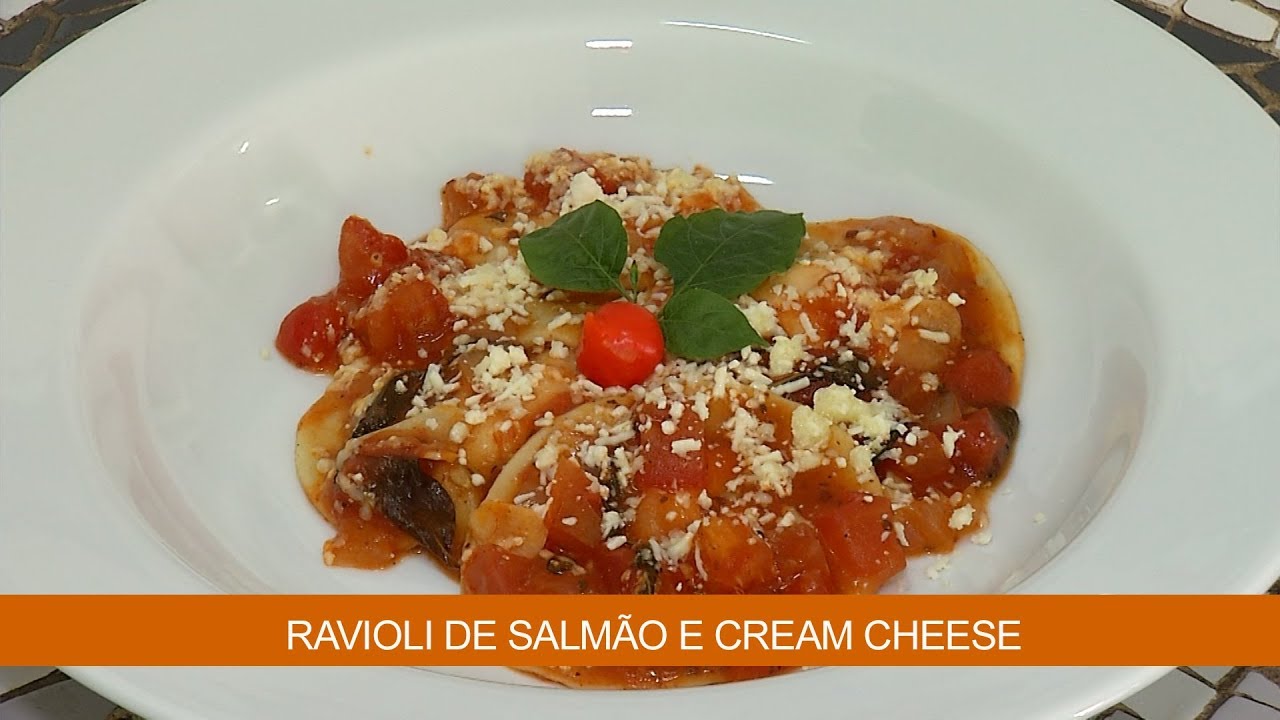 RAVIOLI DE SALMÃO E CREAM CHEESE