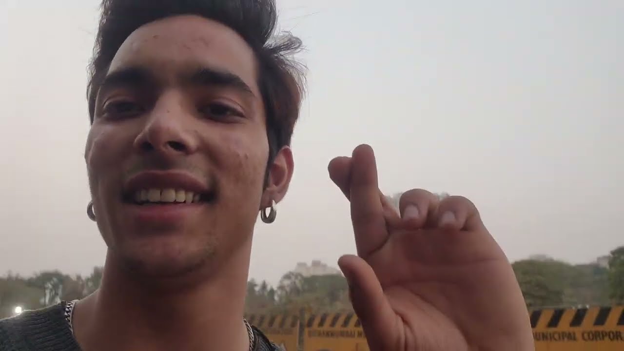 Salman bhai se milte milte rhe gya😭