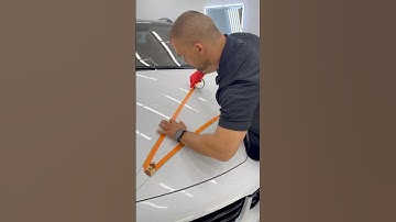 Unique Triangle Vinyl Wrap on Porsche Hood