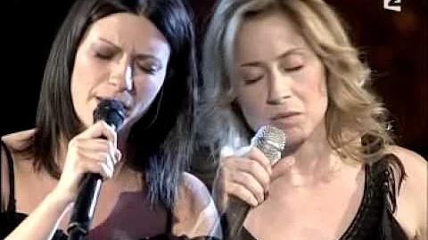 Laura Pausini & Lara Fabian - La Solitudine (Live)