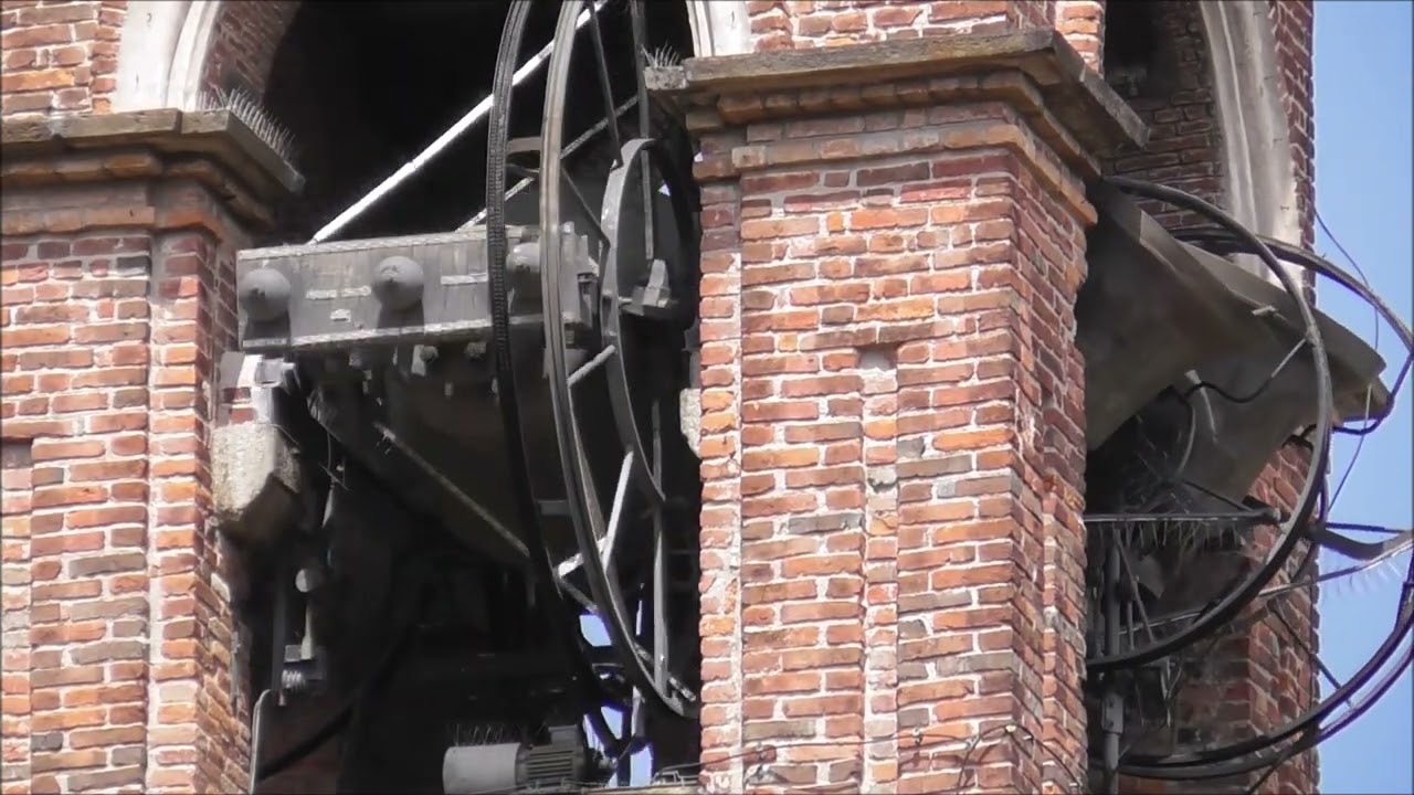 I Campanatt suonano le campane di Bresso (MI) - Chiesa parrocchiale dei santi Nazaro e Celso - 2