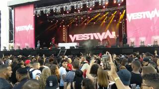 August Alsina Live at Vestival 2015 (Hip Hop)