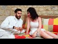 اتفقت مع زوجها يجبلها أربعة عالبيت اتفقت مع زوجها يجبلها أربعة عالبيت