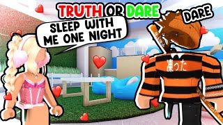 I Played TRUTH Or DARE With My CRUSH... (Murder Mystery 2) screenshot 5