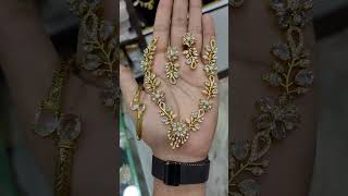 Designer Flower Shap AD Necklace Set With Bracelet