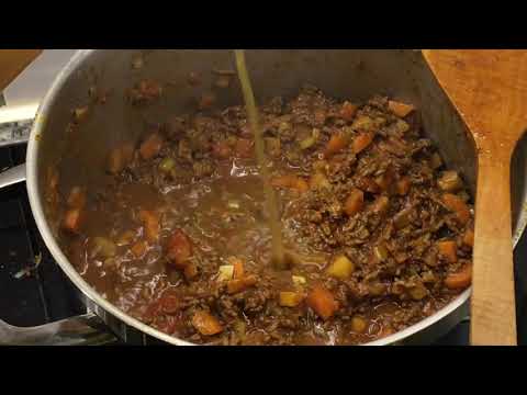 How to make bolognaise sauce - Gordon Ramsay. 