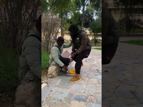 This guy a liar. #funny #viralvideo #edonmaxy #cyprus #london #usa #labaikallahhumalabaik #4u #duet