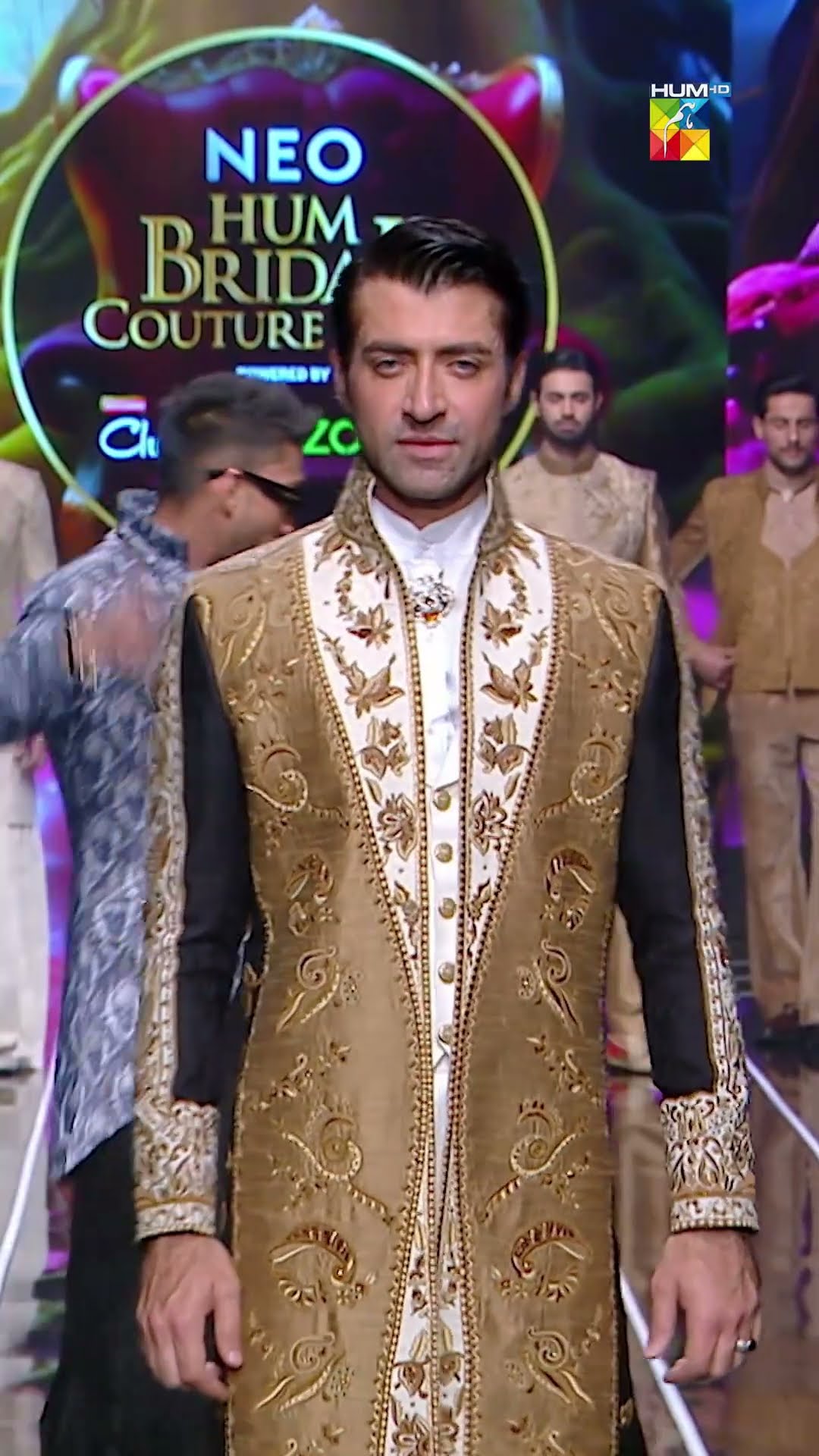 Talha Anjum’s Electrifying Presence Takes The 22nd NEO HUM Bridal Couture Week To The Next Level!