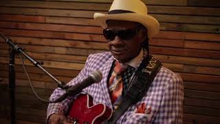 Little Freddie King - Greyhound Bus Station Blues chords