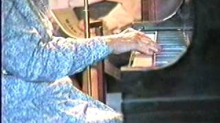 VIDEO: Bach - Prelude &amp; Fugue in F#, WTC Bk 1, no. 13 (BWV 858) Eunice Norton, piano (1989) 1/2