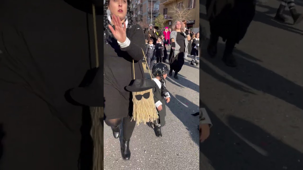 Wednesday addams SOPHIA 3 years carnival wagons  