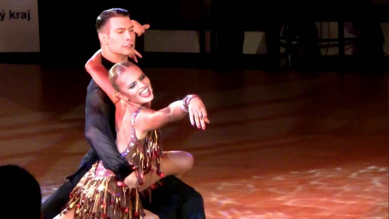 Miha Vodicar - Nadiya Bychkova, Brno Open 2012, WDSF int. open latin, final - solo rumba