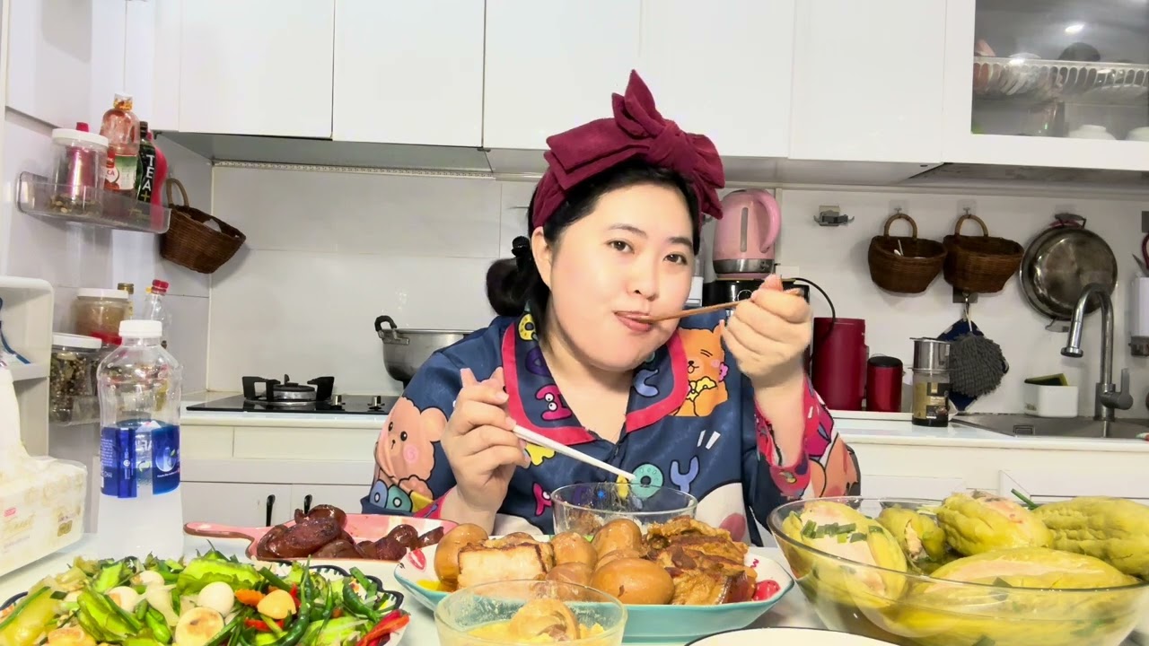 CANH KHỔ QUA .THỊT KHO TRỨNG MỜI GĐ DÙNG CƠM VỚI EM NHA