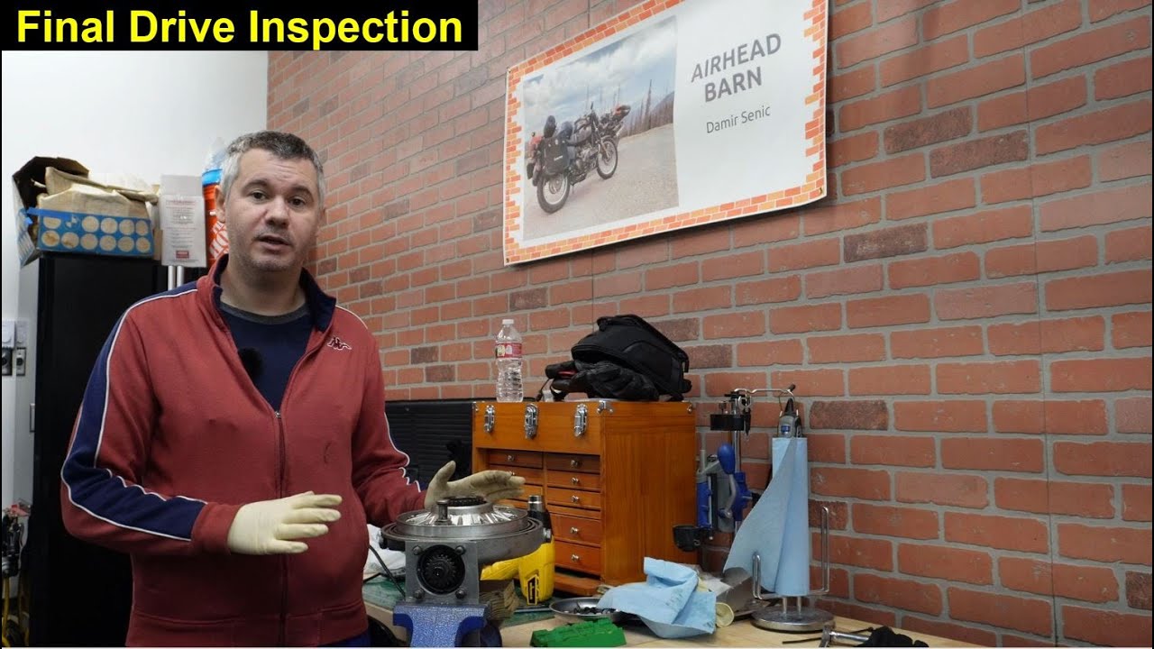 1975 BMW R90S: Final Drive Inspection