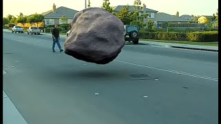 Bagaiamana Bisa Terjadi batu besar melayang di udara,? Berikut Tempat-tempat Tanpa Gravitasi Di Bumi