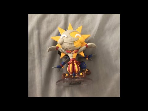 I’m the first person to review the Sun & Moon figure! | Sun & Moon Youtooz figure review