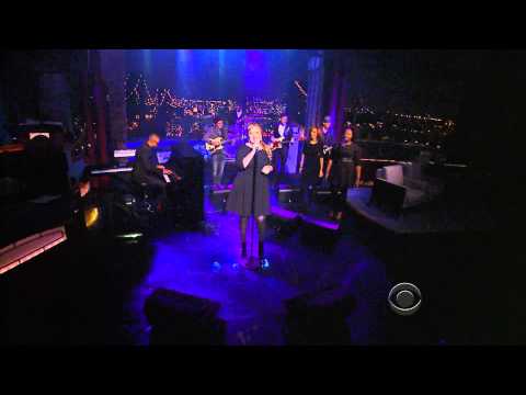 (HD) Adele - "Rolling In The Deep" 2/21 Letterman (TheAudioPerv.com)