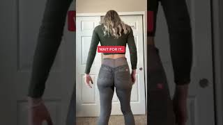 White Girl Throwing It Back. Credit To Imbaddiesonly