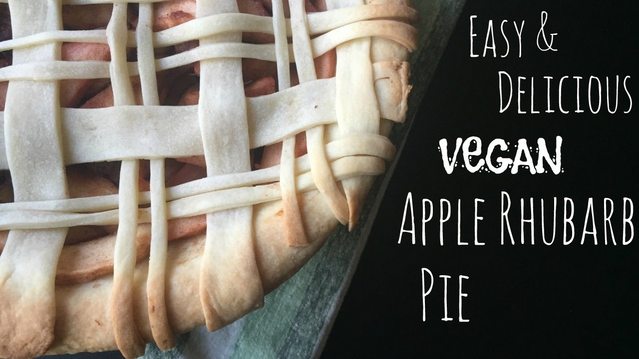 Apple Rhubarb Pie // Vegan // Woven Pie Crust // Breaking Chegan