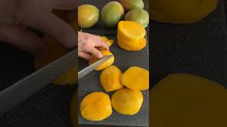 Satisfying mango🥭cutting video #cuttinggarden #cuttingfruit #cuttingskills