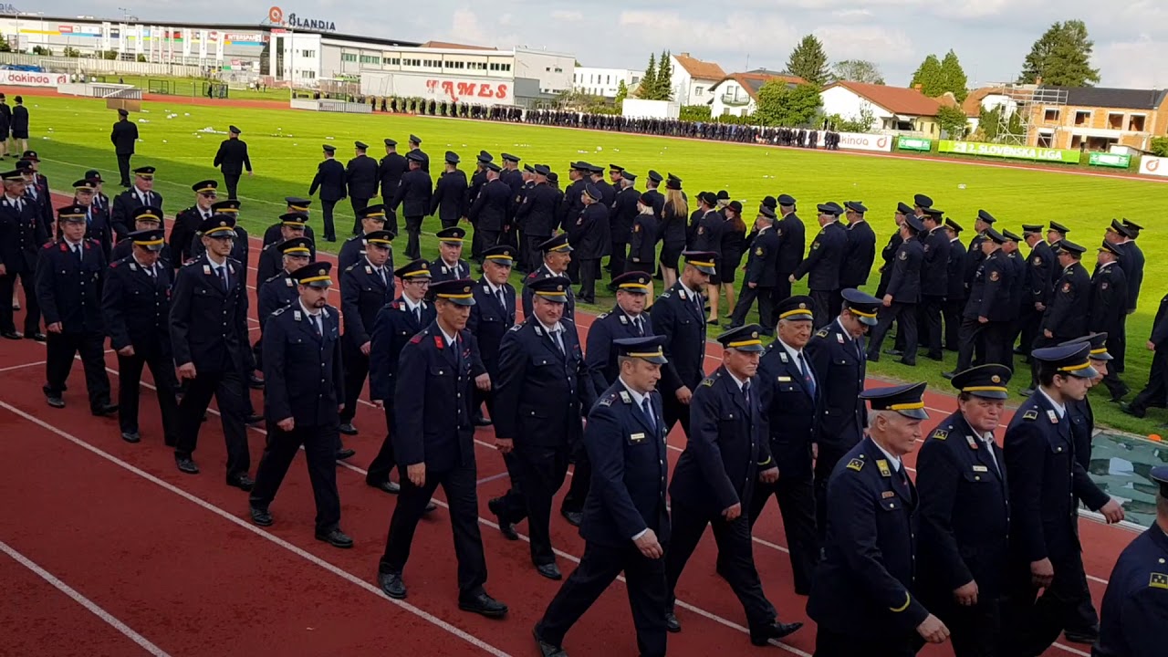 Mimohod ešalona Regije Ljubljana 3 na 17. Kongresu Gasilske zveze Slovenije na Ptuju, 19.5.2018