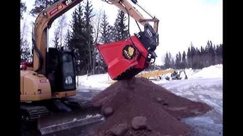 Screener Crusher Buckets -- Processing Soil/Dirt 2
