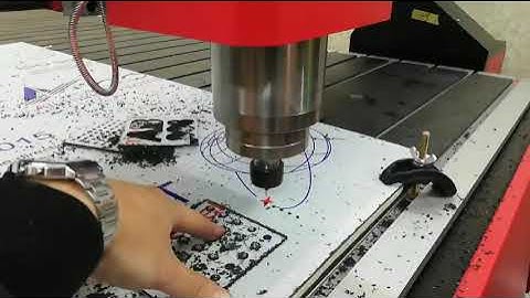 0988615095-Máy CNC quảng cáo lắp cho khách hàng ở Hà Nội