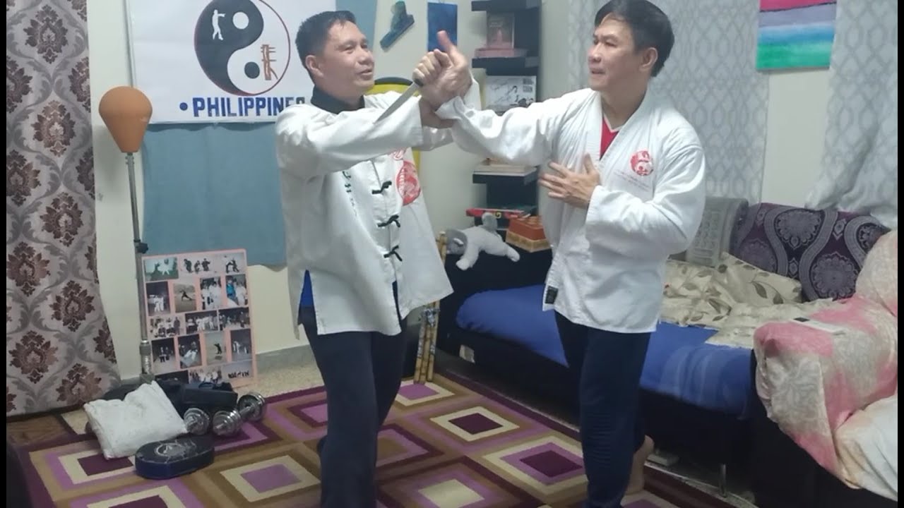 Knife Self Defense  with Sibak3 Rey - Pinoy Self Defense - Wing Chun Combat