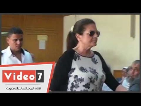بالفيديو طرد زوجة إبراهيم سليمان من محاكمة سوديك بعد اعتراضها على تعقيب النيابة
